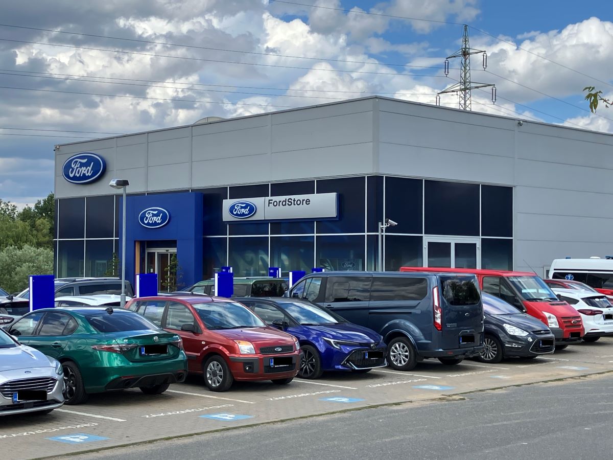 Ford OMB, Ořech.